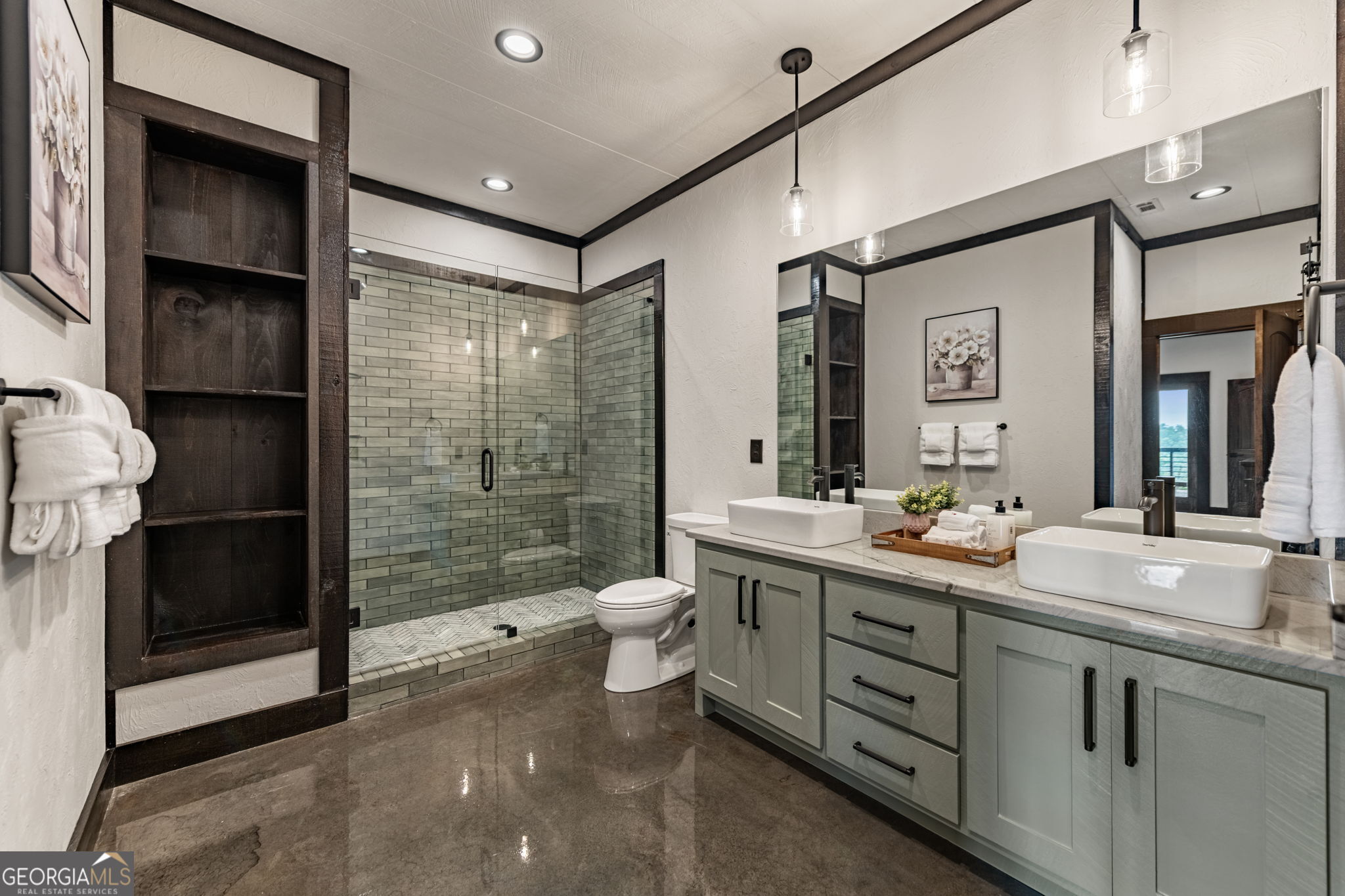 363 Griffith Parkway