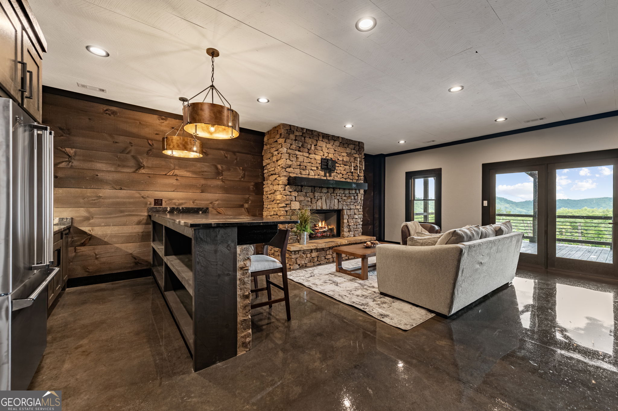 363 Griffith Parkway