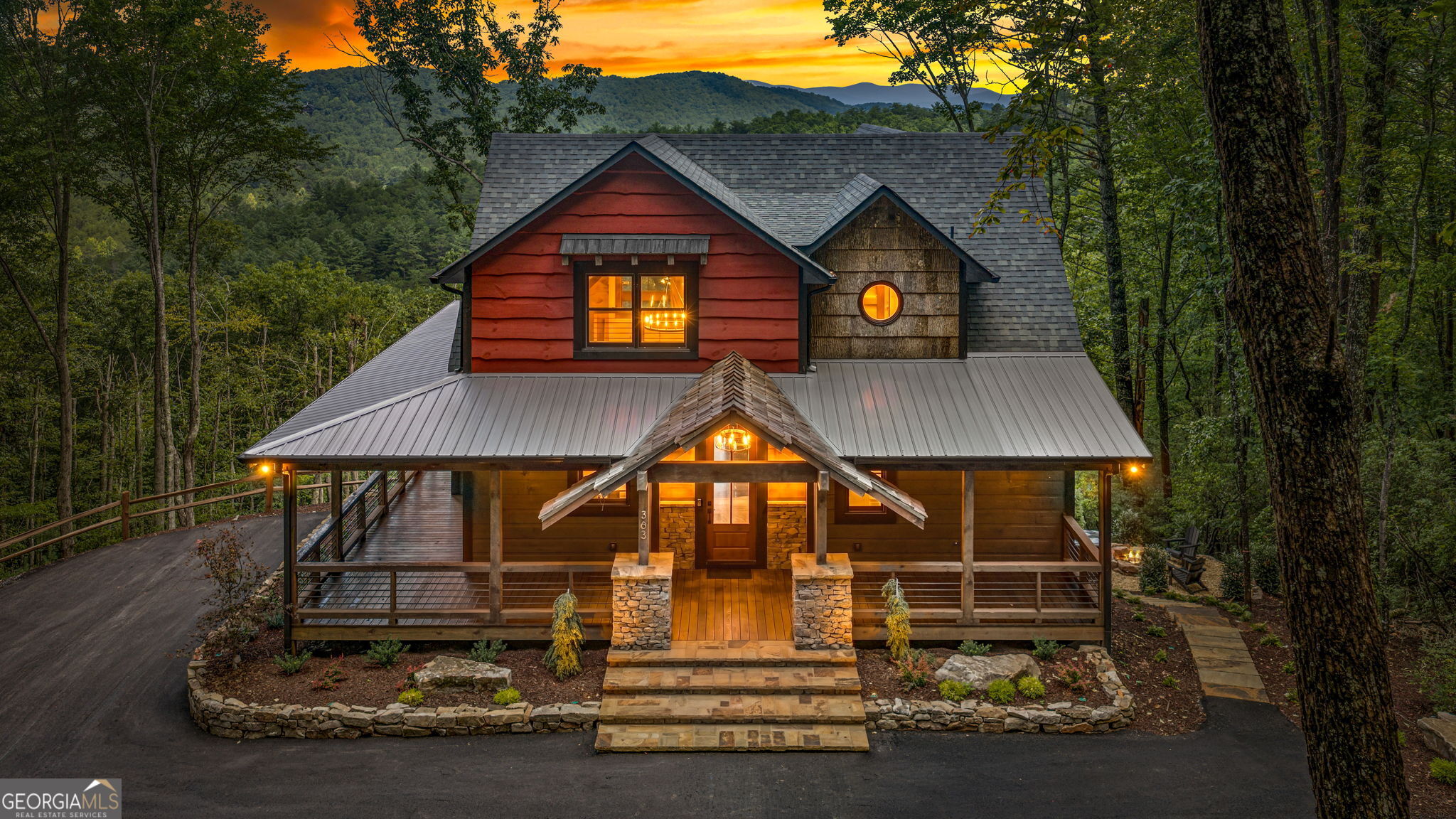 363 Griffith Parkway