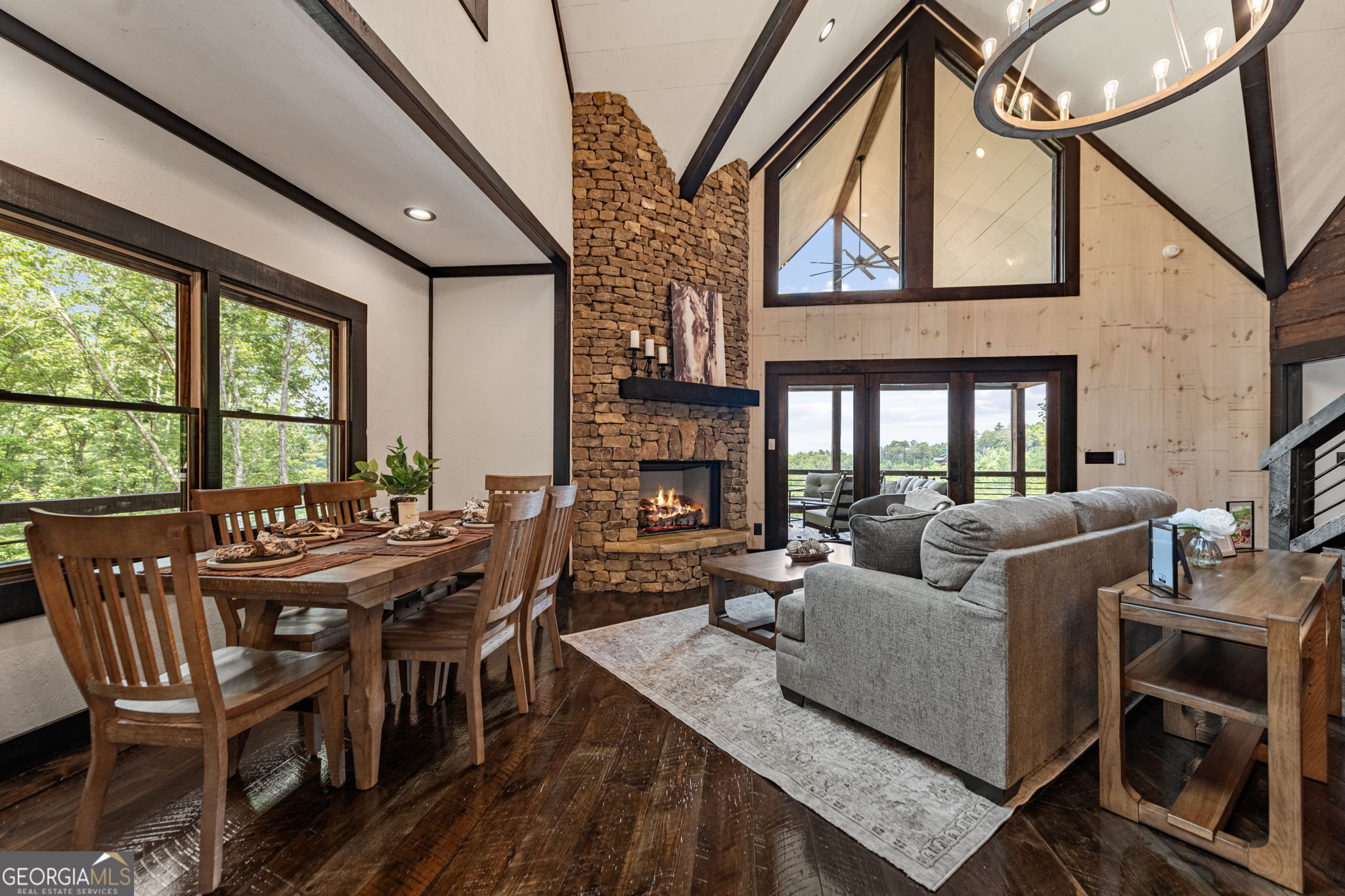 363 Griffith Parkway