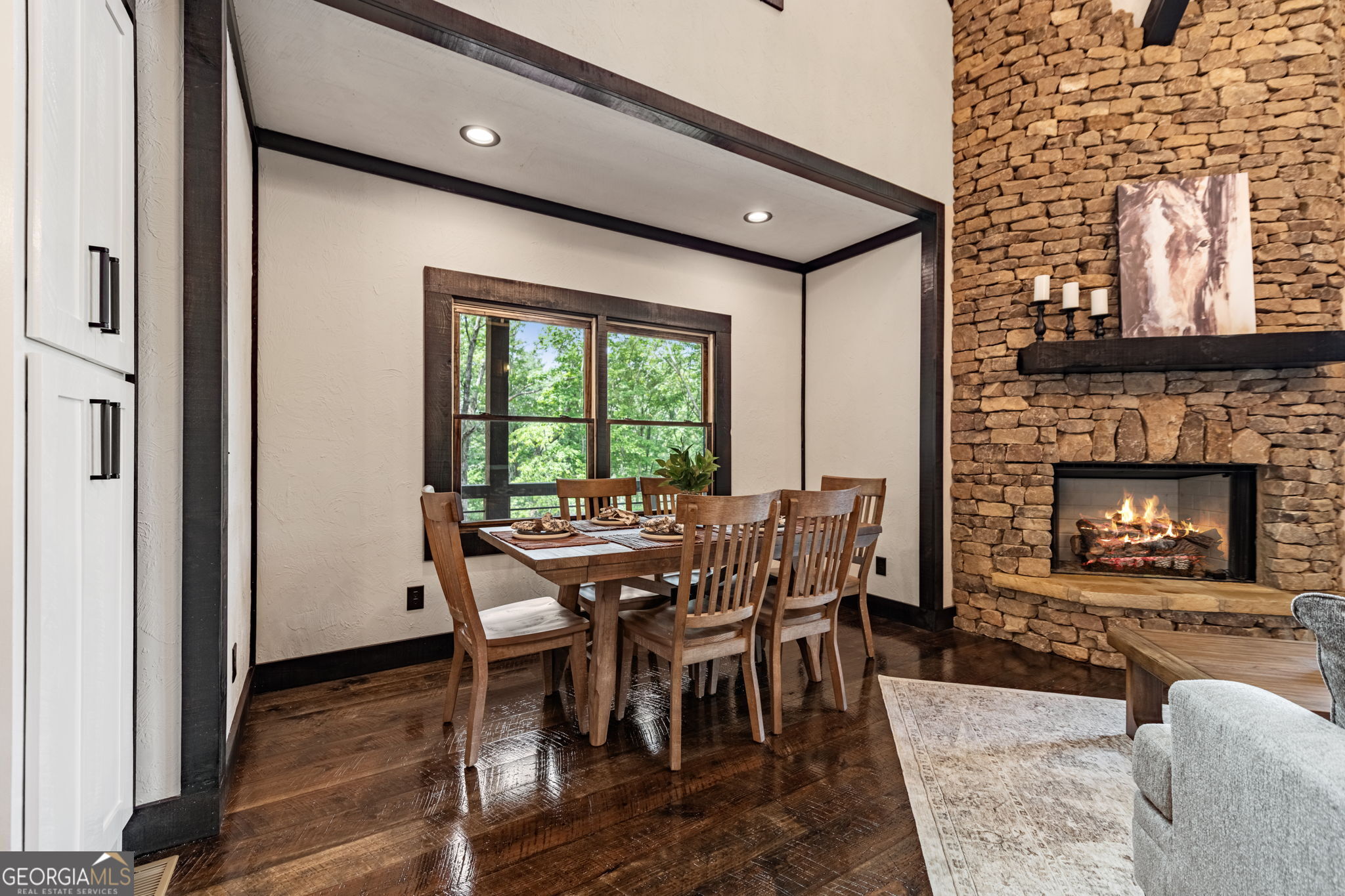 363 Griffith Parkway