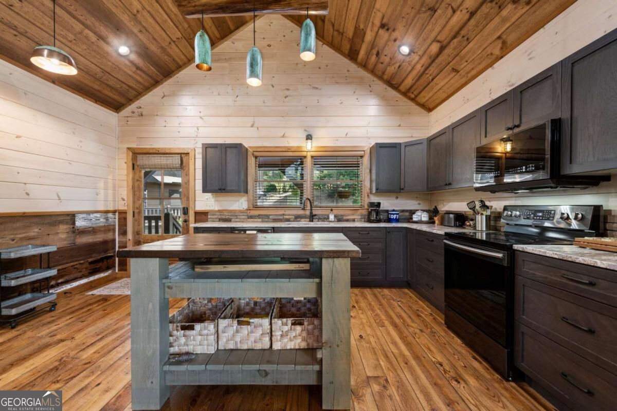 321 Quail Ridge Road