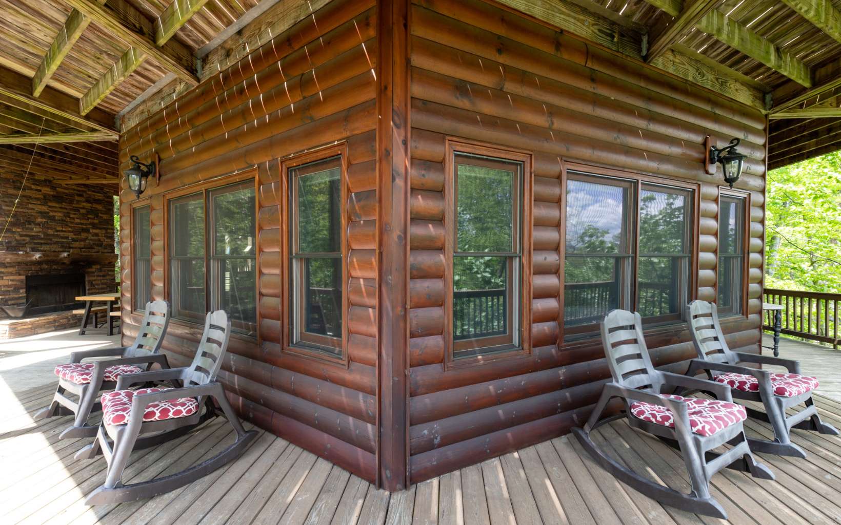 306 Overlook Way