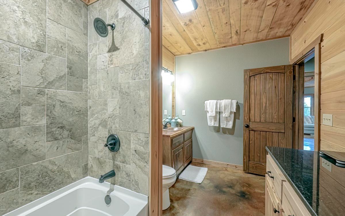 99 Makawee Trail