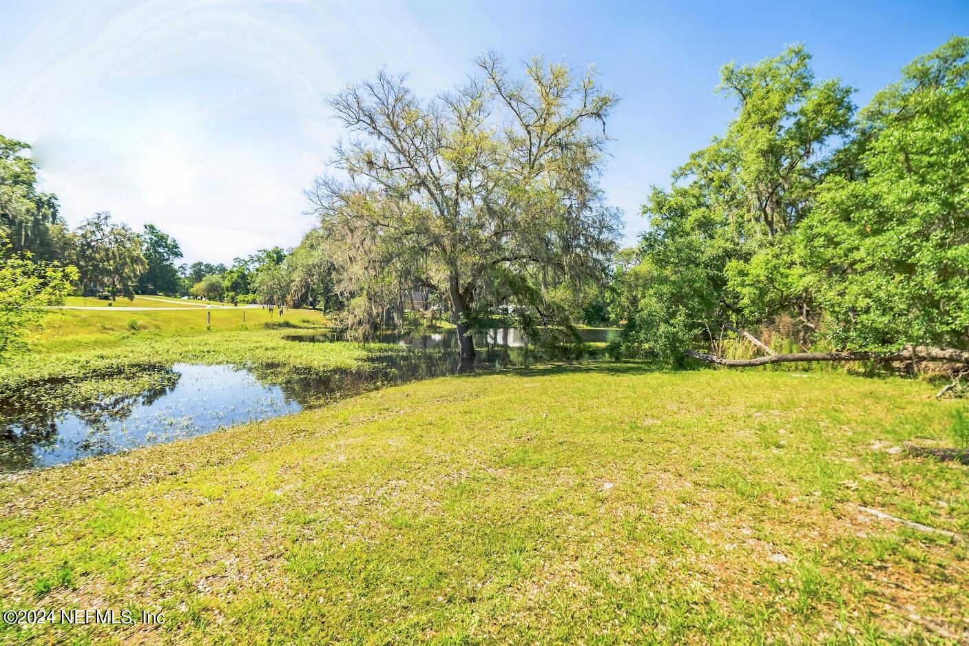 219 NW HERITAGE Drive