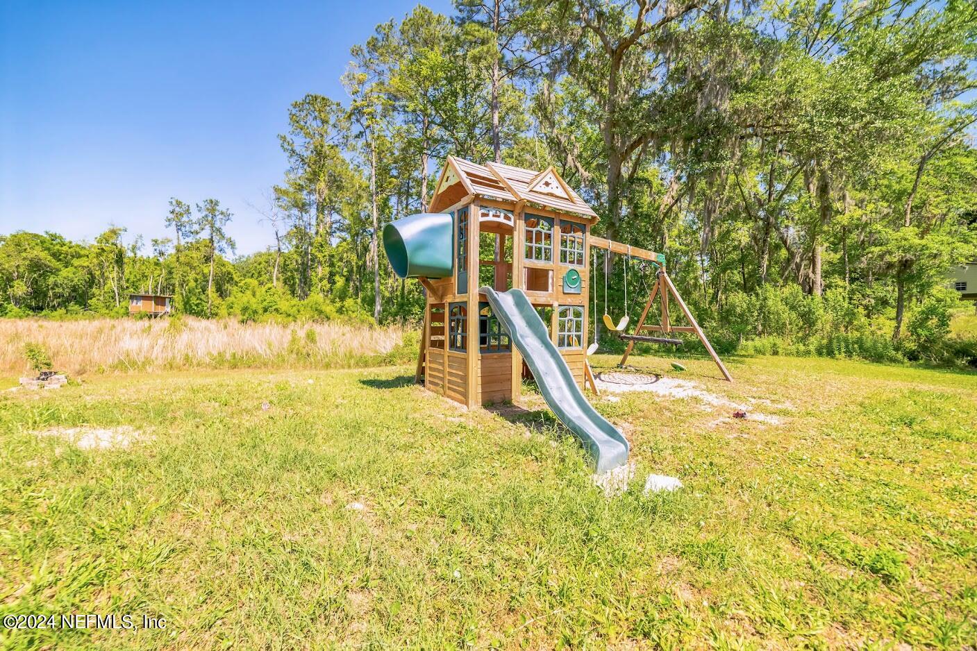 219 NW HERITAGE Drive