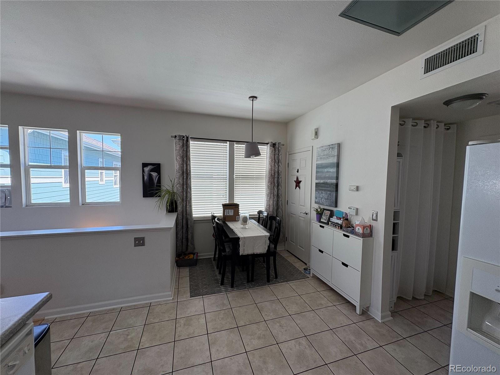 7454 E 28th Avenue Unit: 3