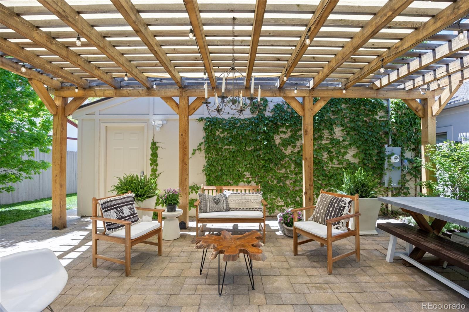 449 S Humboldt Street