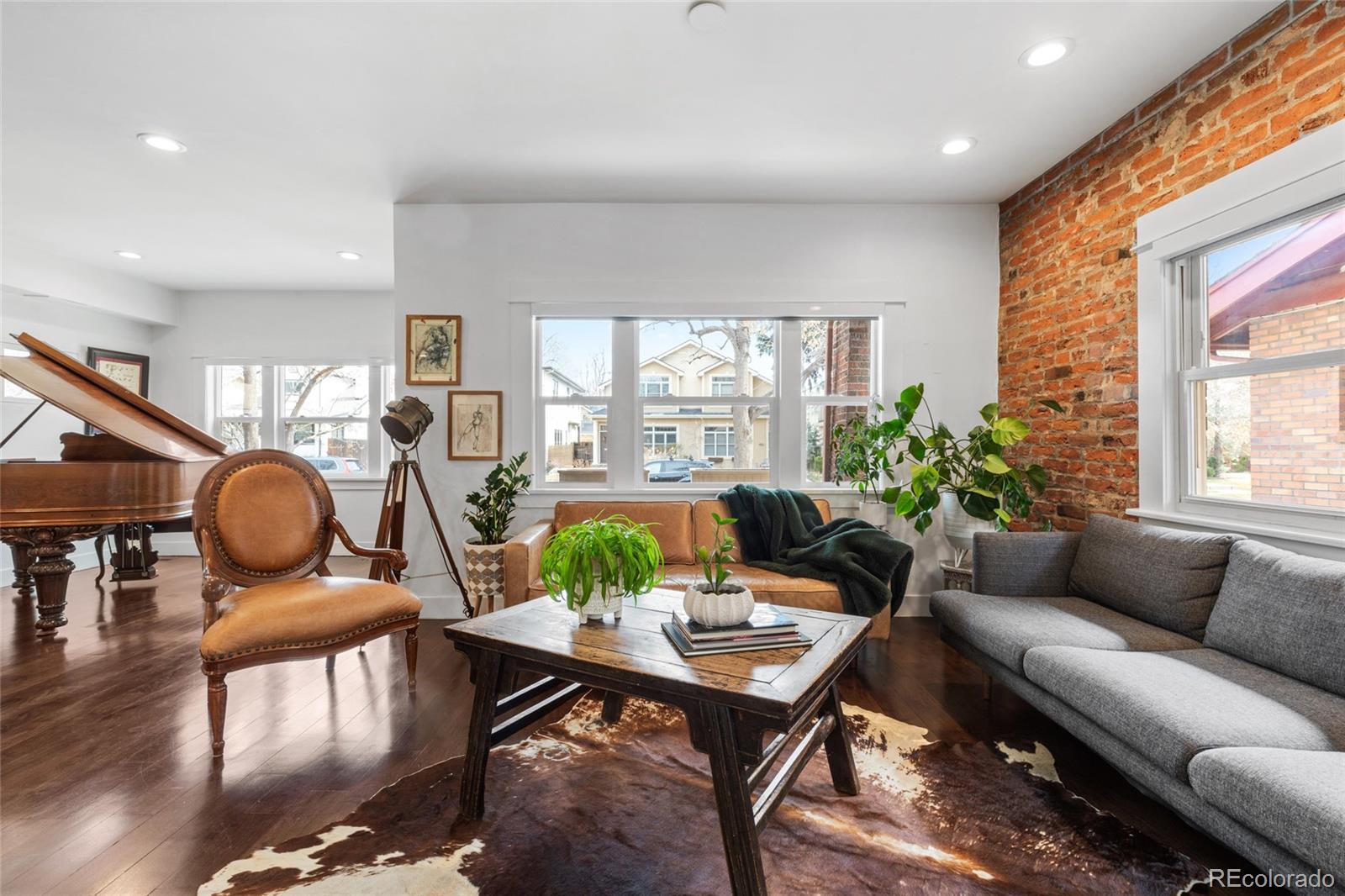 449 S Humboldt Street