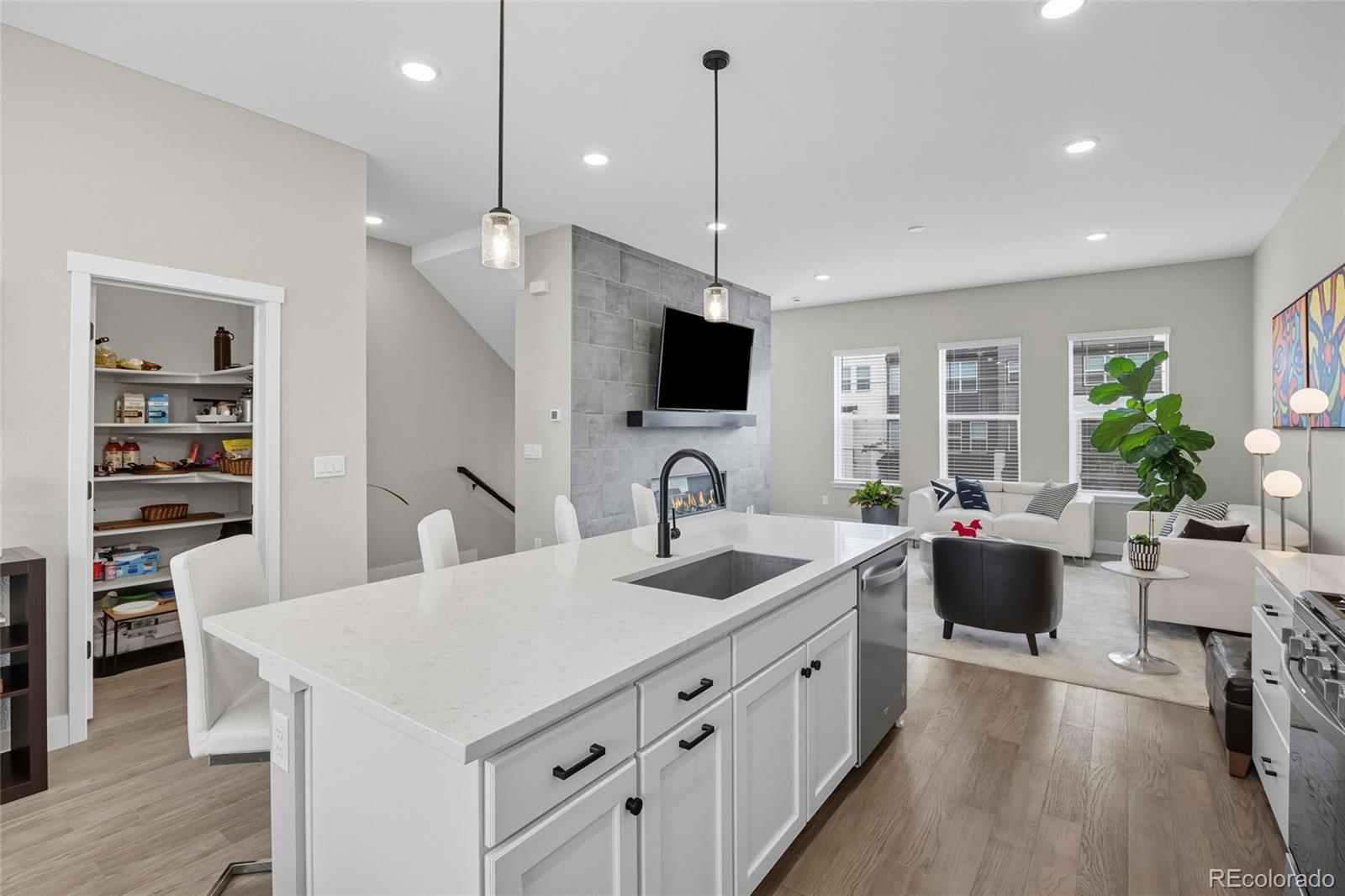 10139 E 62nd Avenue S