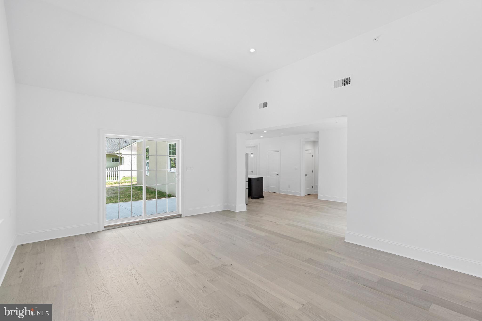 710 HEDGEROW DRIVE