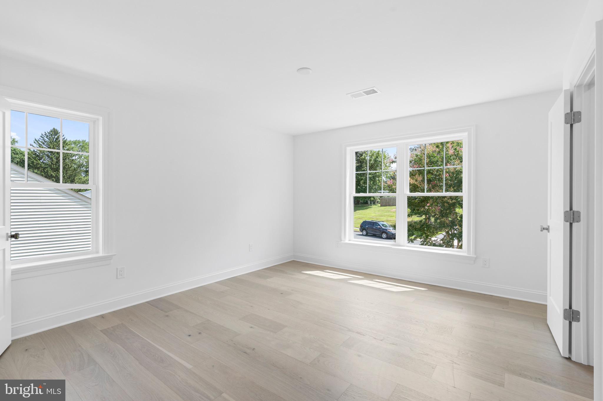 710 HEDGEROW DRIVE