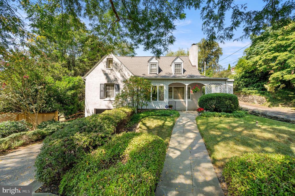 201 Rex Ave