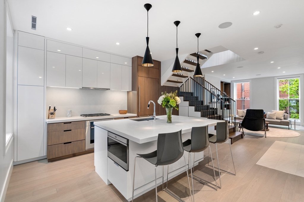 47 Hancock St # 2