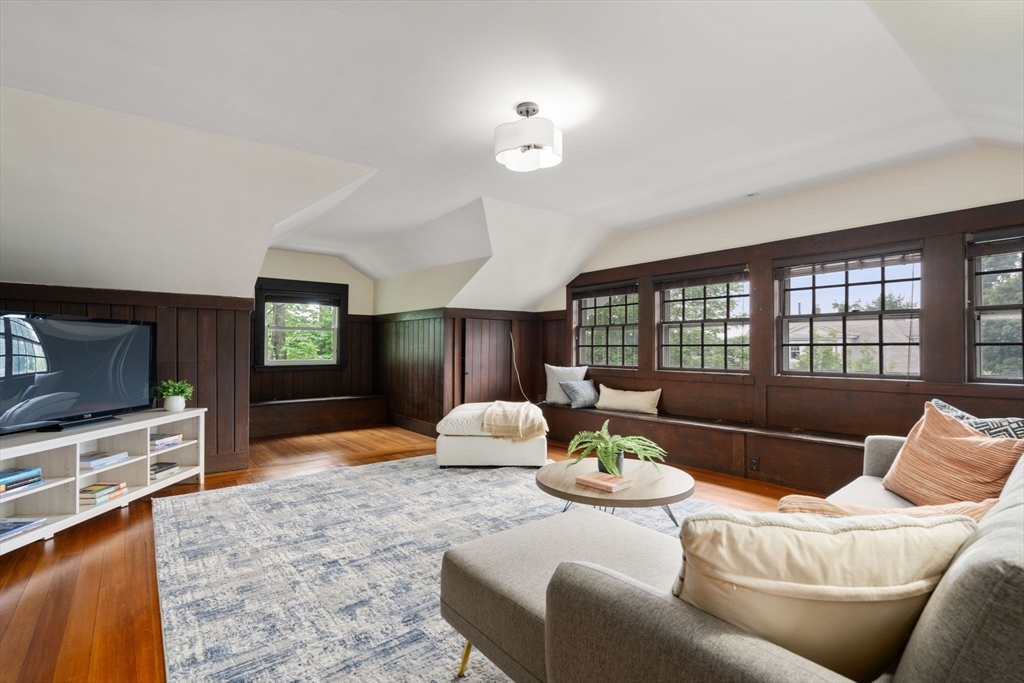 62 Brooksdale Road