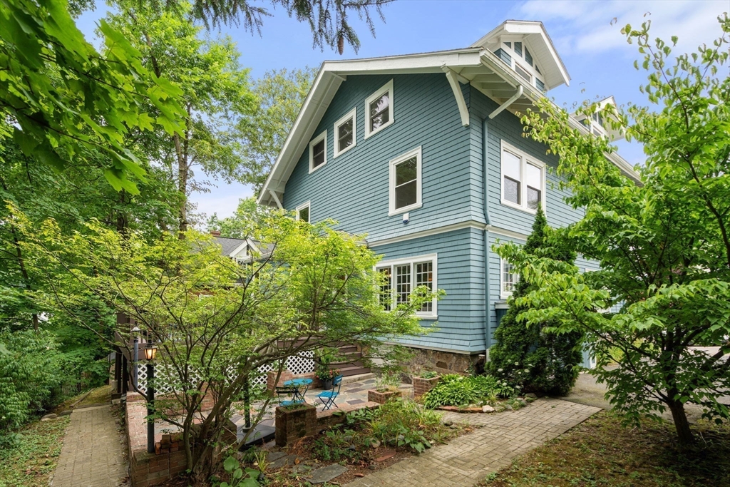 62 Brooksdale Road