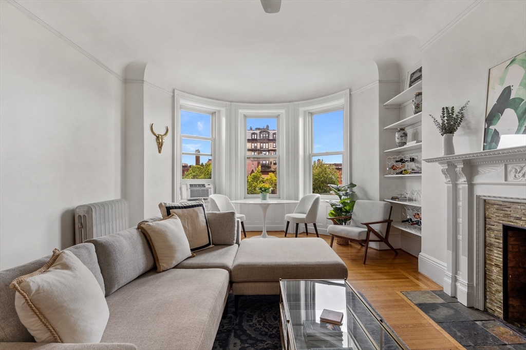 362 Commonwealth Ave # 4A