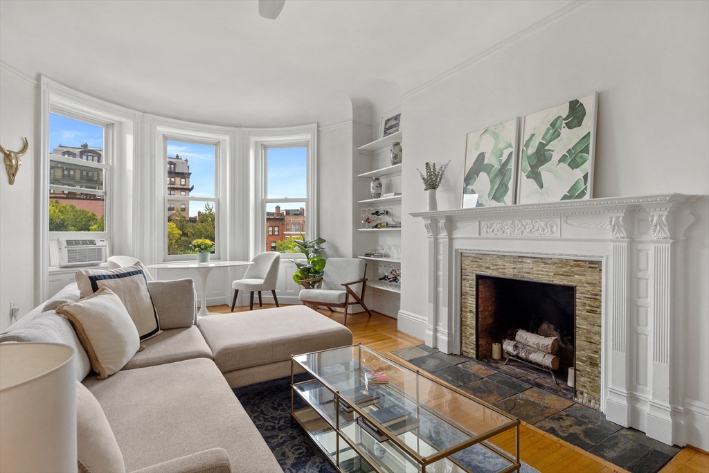 362 Commonwealth Ave # 4A