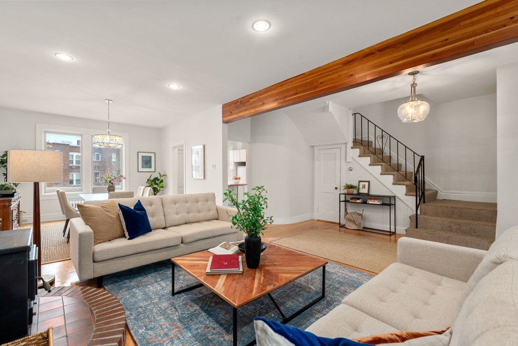 22 Leamington Rd