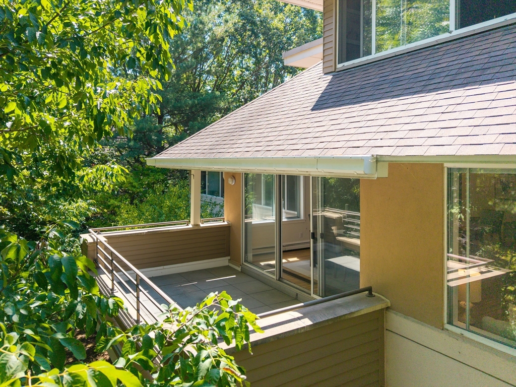 232 Allandale Rd # 2D