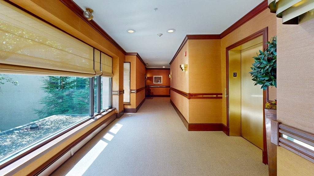 232 Allandale Rd # 2D