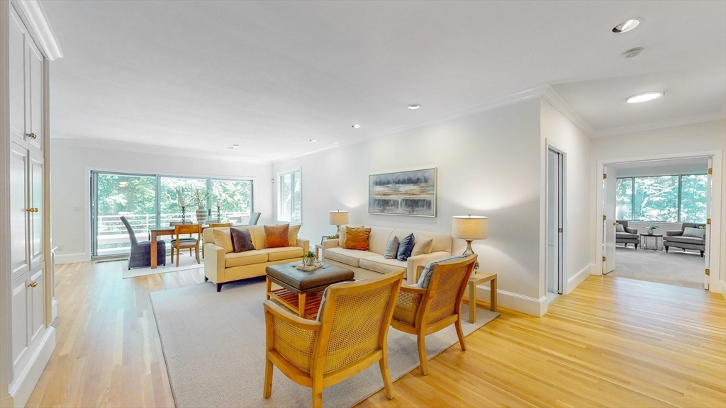 232 Allandale Rd # 2D