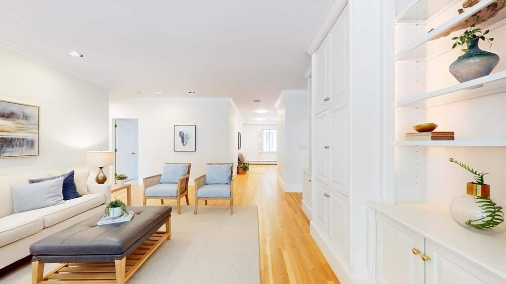 232 Allandale Rd # 2D