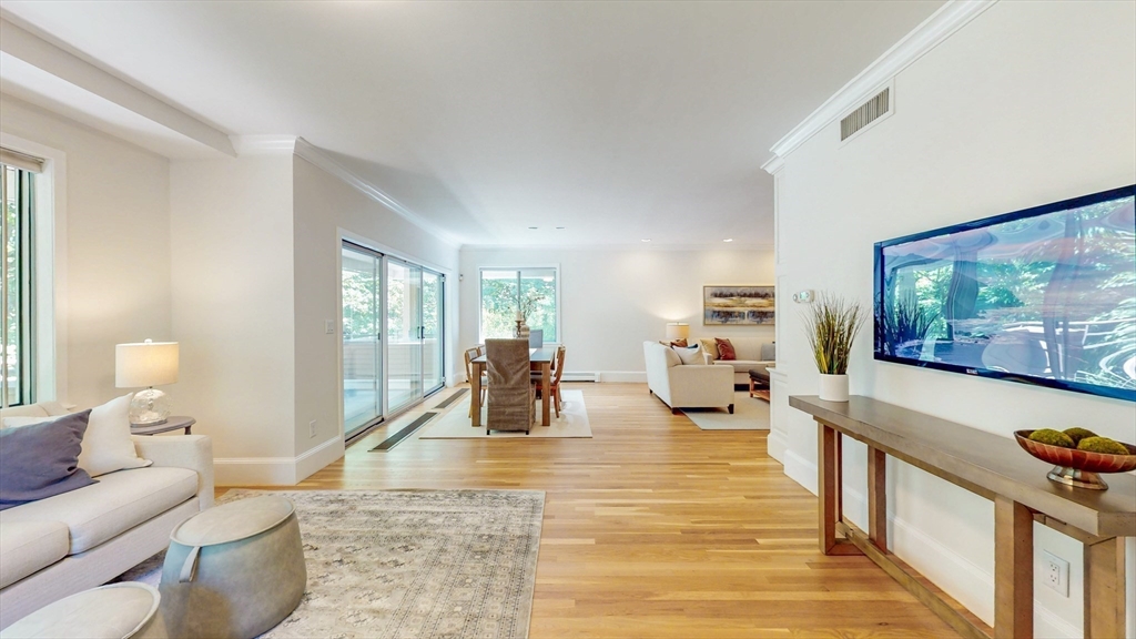 232 Allandale Rd # 2D