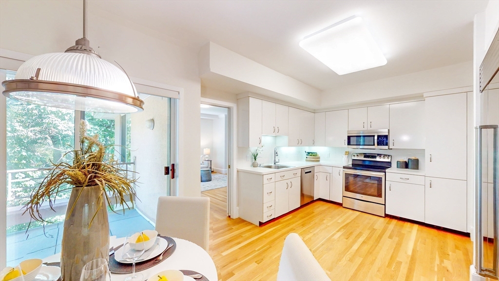 232 Allandale Rd # 2D