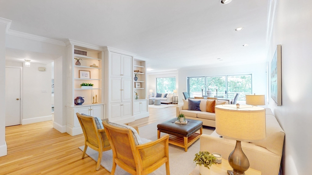 232 Allandale Rd # 2D