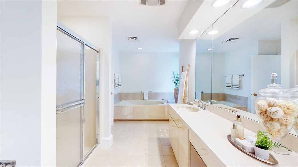 232 Allandale Rd # 2D