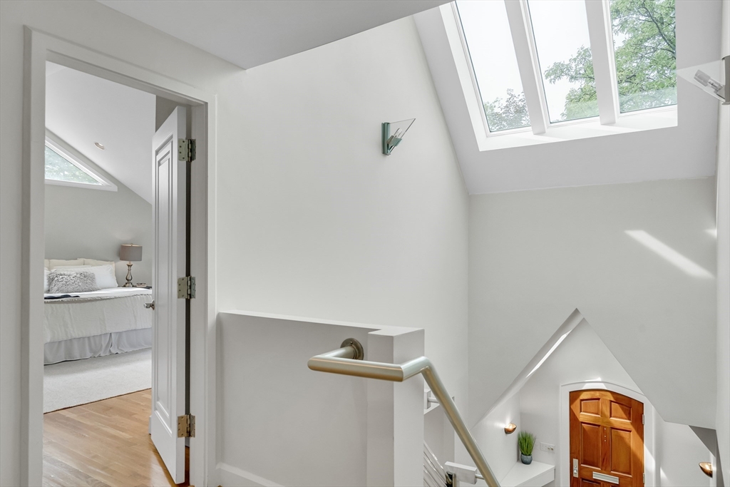 28 Laudholm Road, Newton