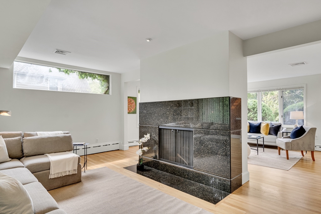 28 Laudholm Road, Newton