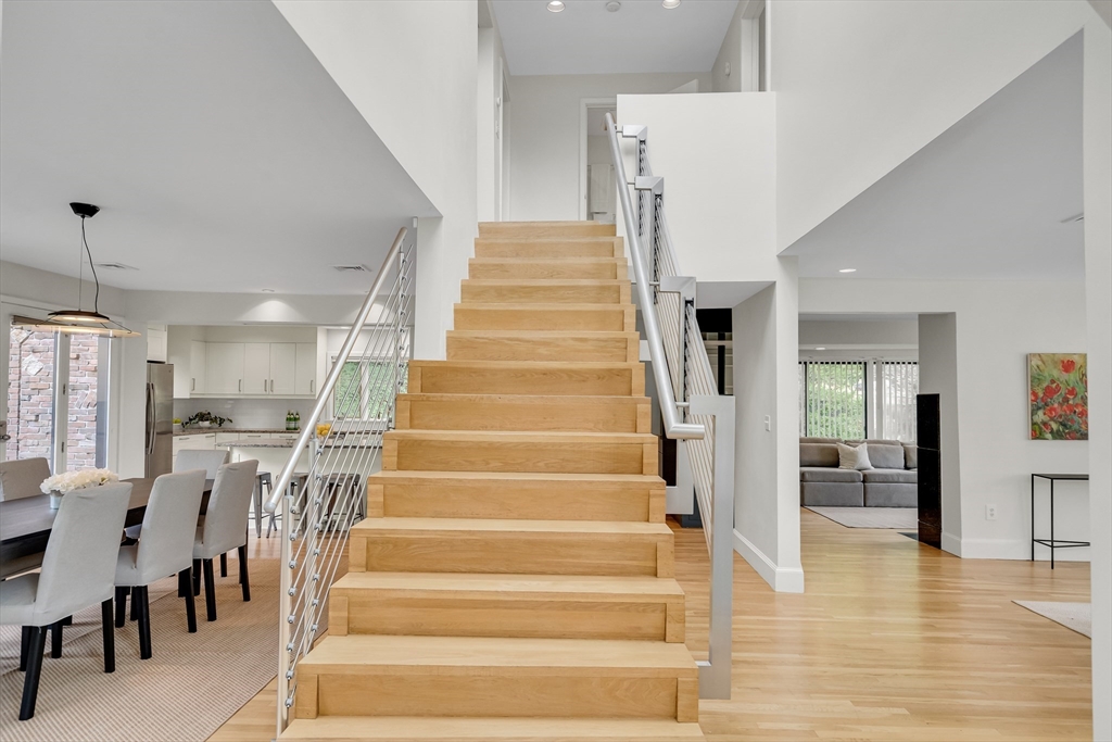 28 Laudholm Road, Newton