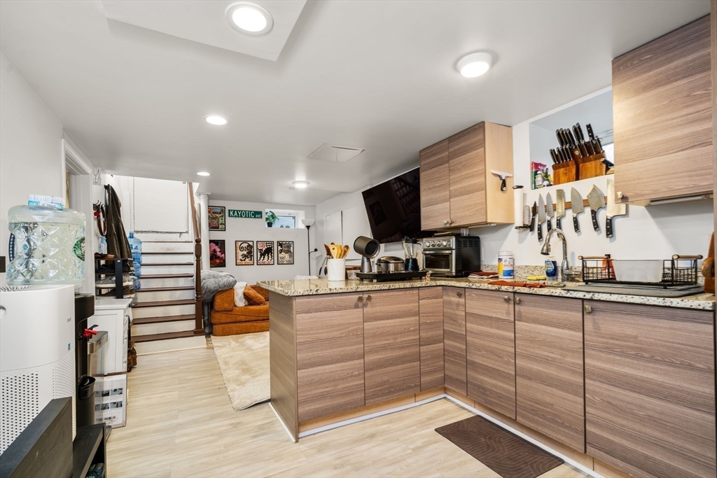 113-115 Nottinghill Rd