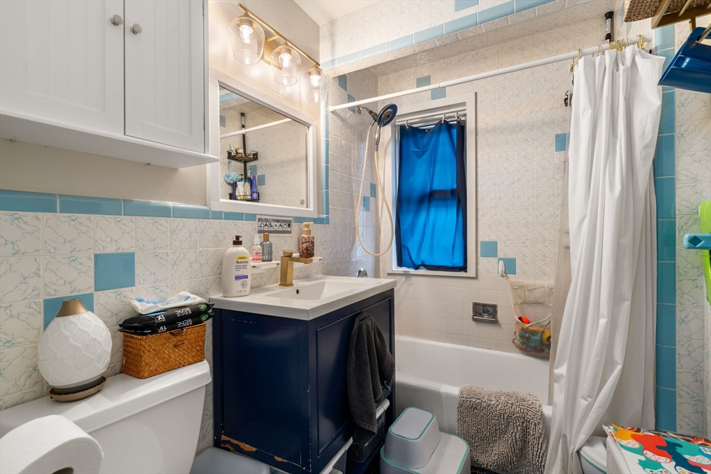 113-115 Nottinghill Rd