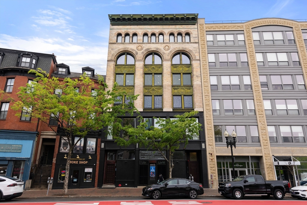 1154 Washington St # 4