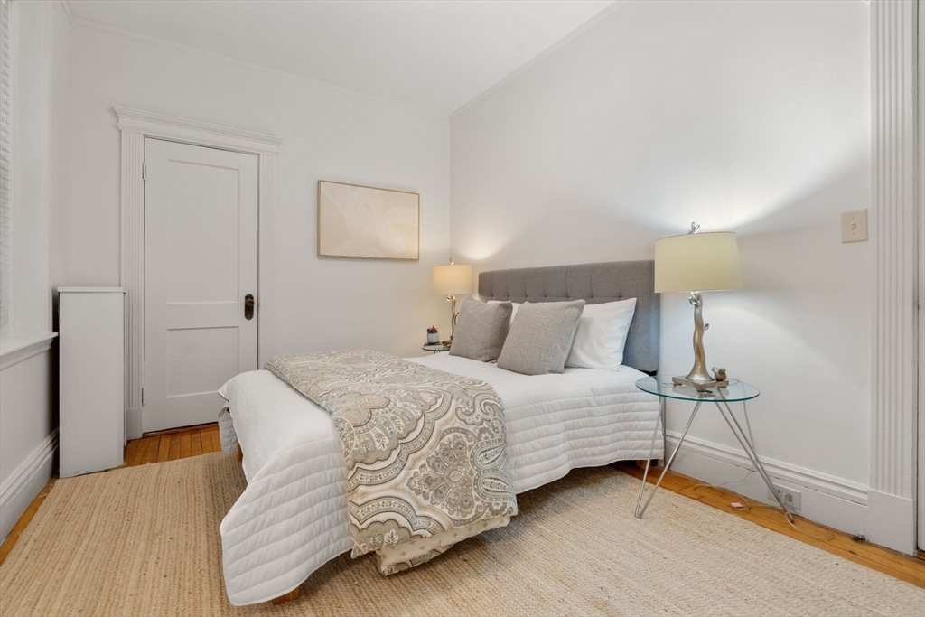 61 Longwood Ave # 1