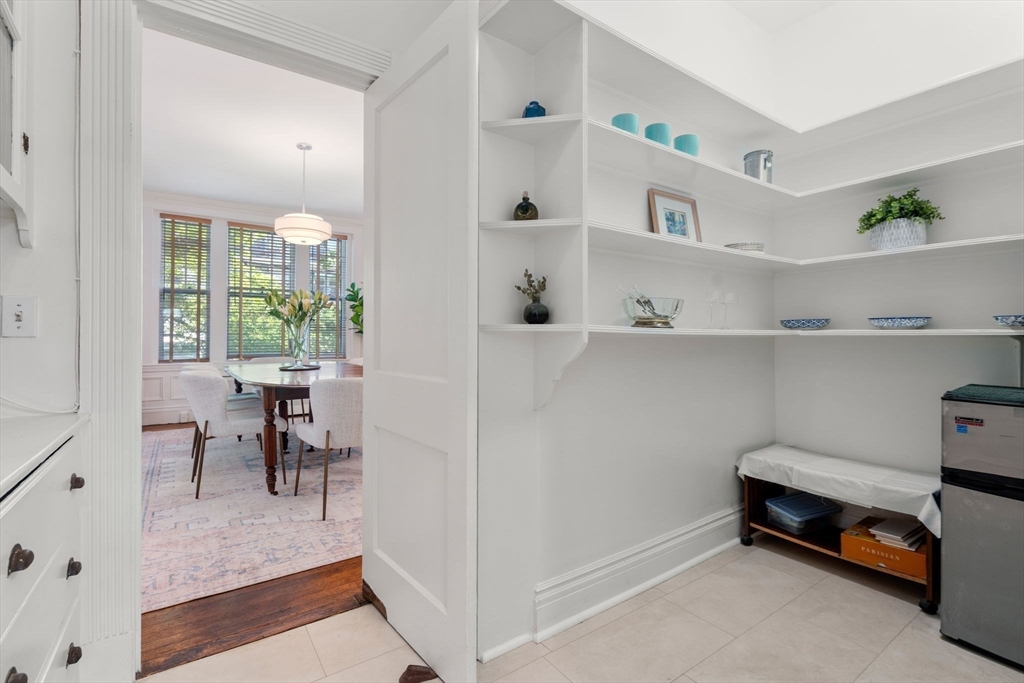 61 Longwood Ave # 1