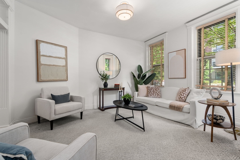 61 Longwood Ave # 1