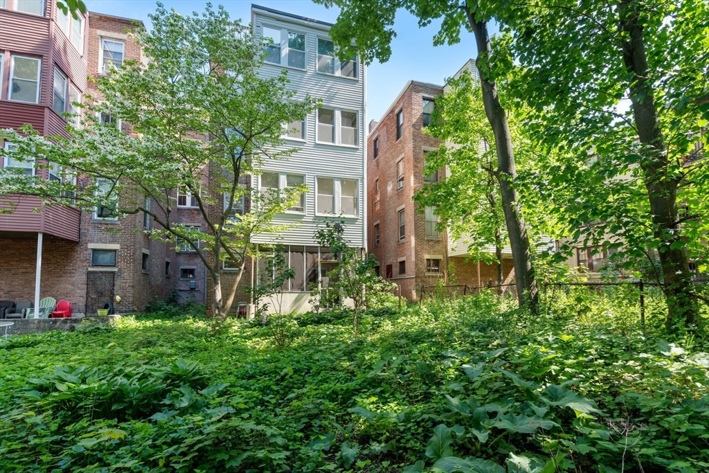 61 Longwood Ave # 1