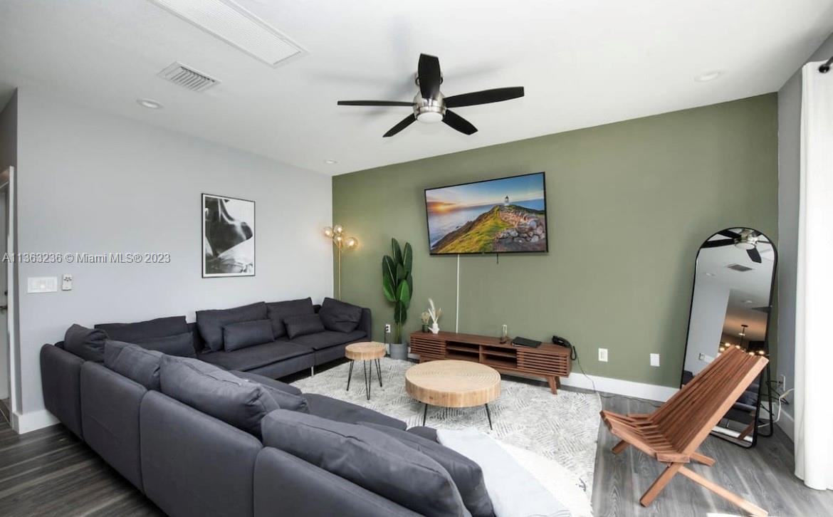 803 NW 1st Ave # 803