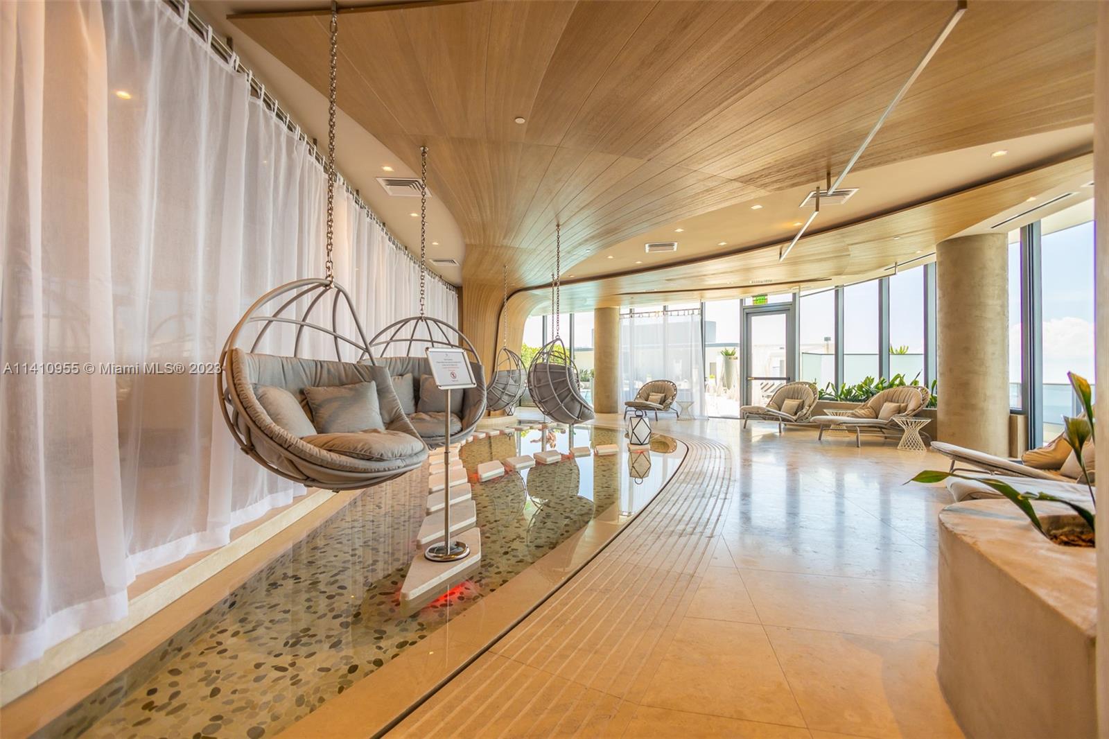 1000 Brickell Plz Unit: PH5707