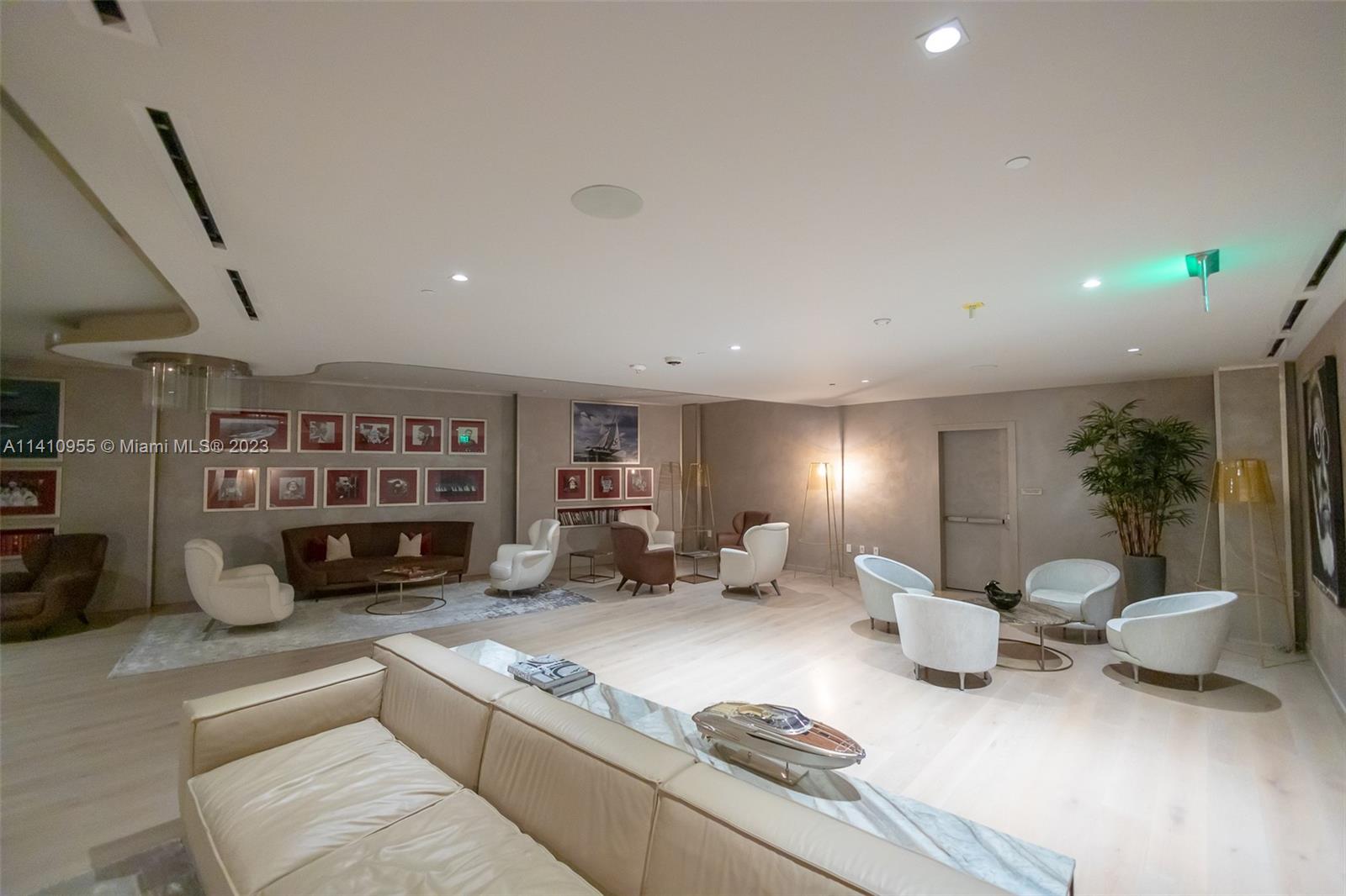 1000 Brickell Plz Unit: PH5707