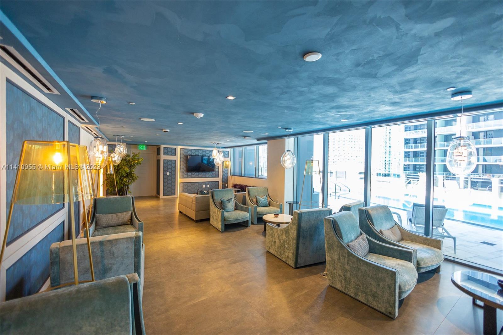 1000 Brickell Plz Unit: PH5707