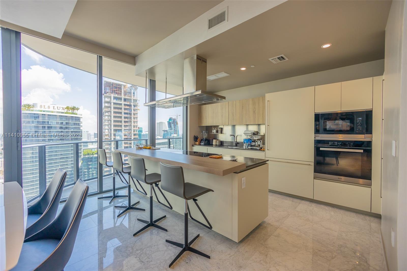 1000 Brickell Plz Unit: PH5707