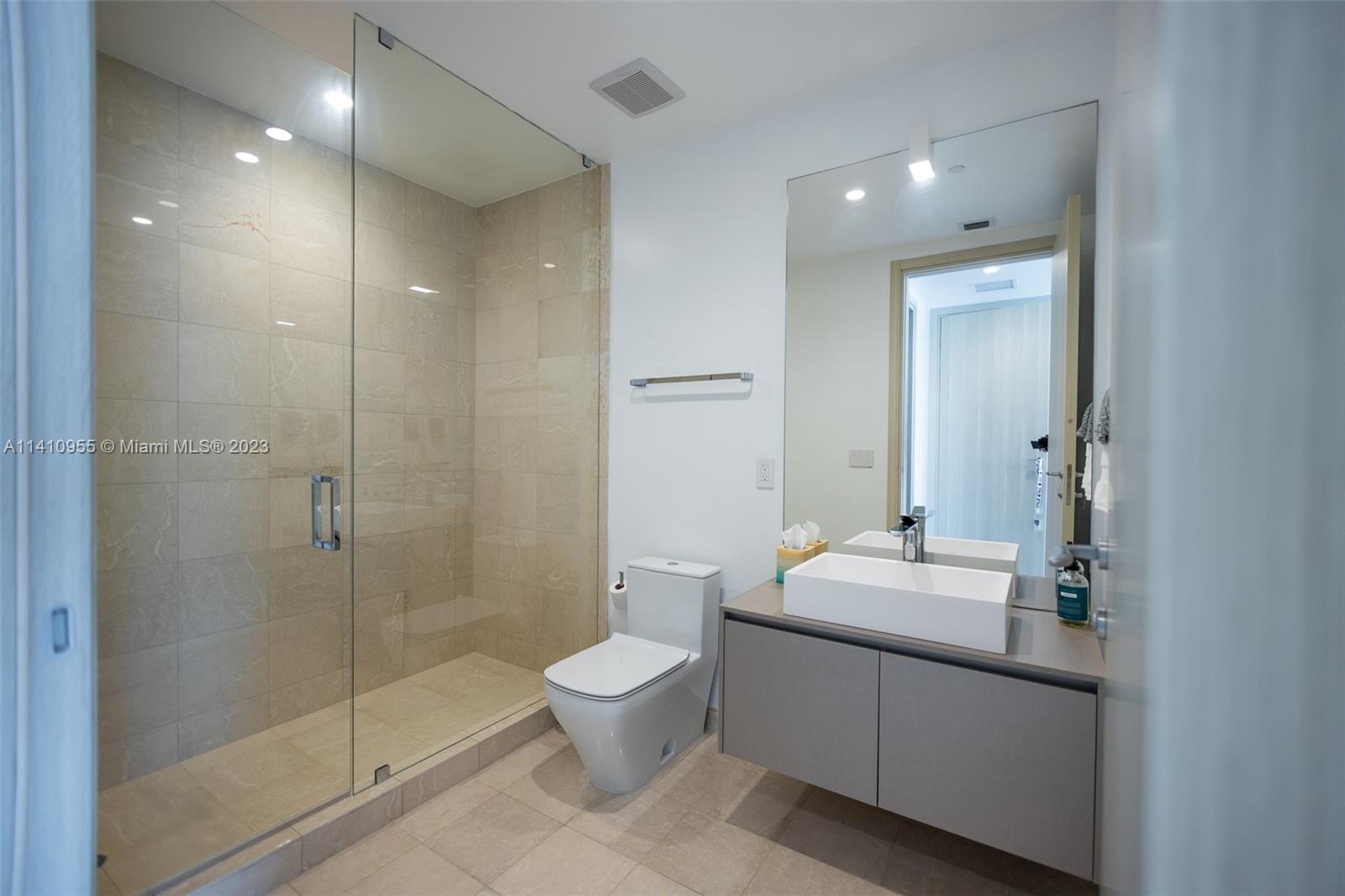 1000 Brickell Plz Unit: PH5707