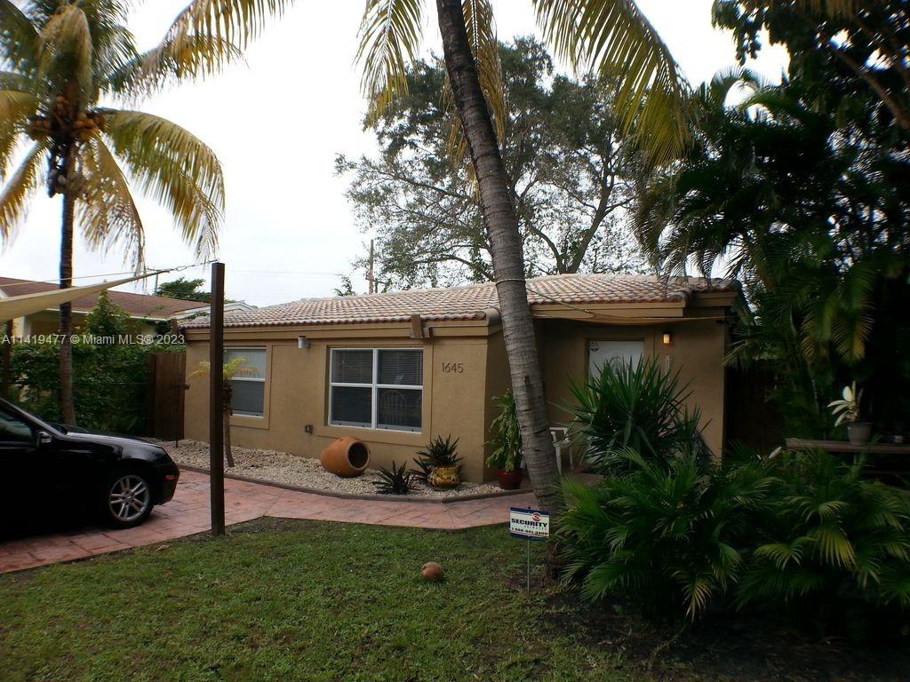 1645 NE 175th St