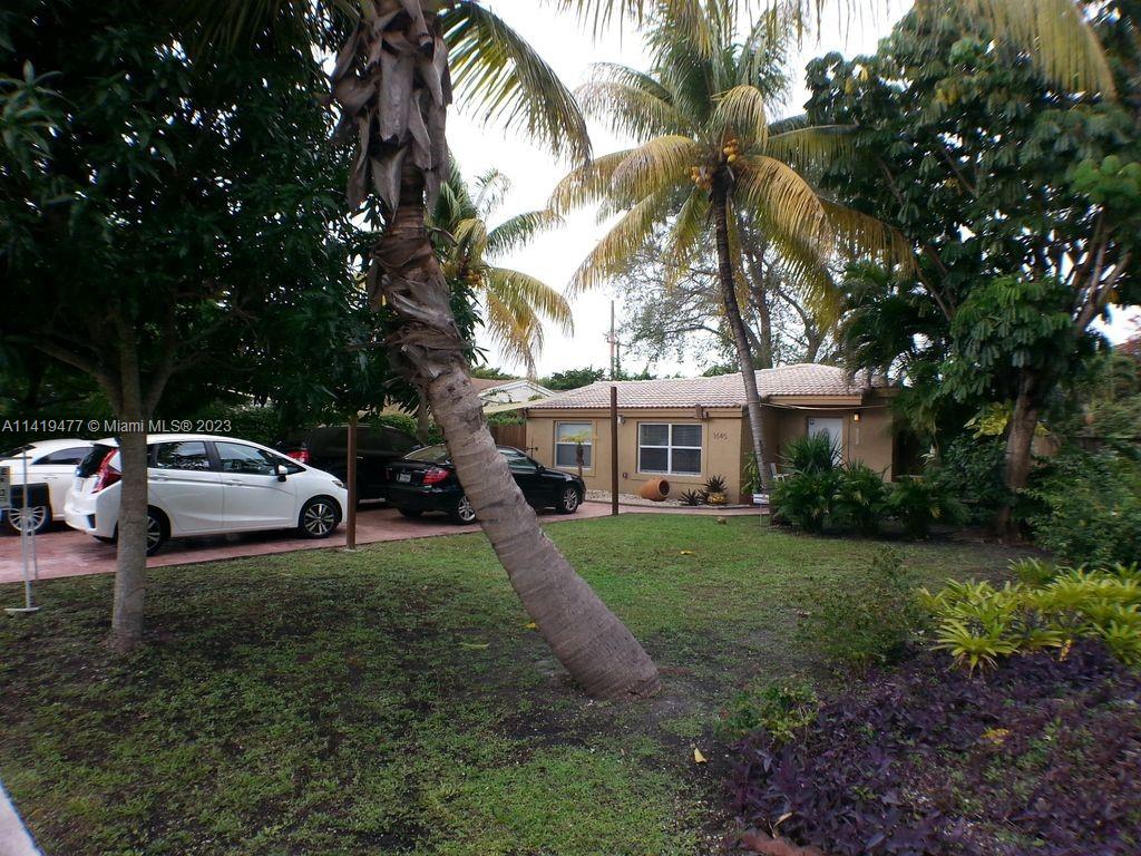 1645 NE 175th St