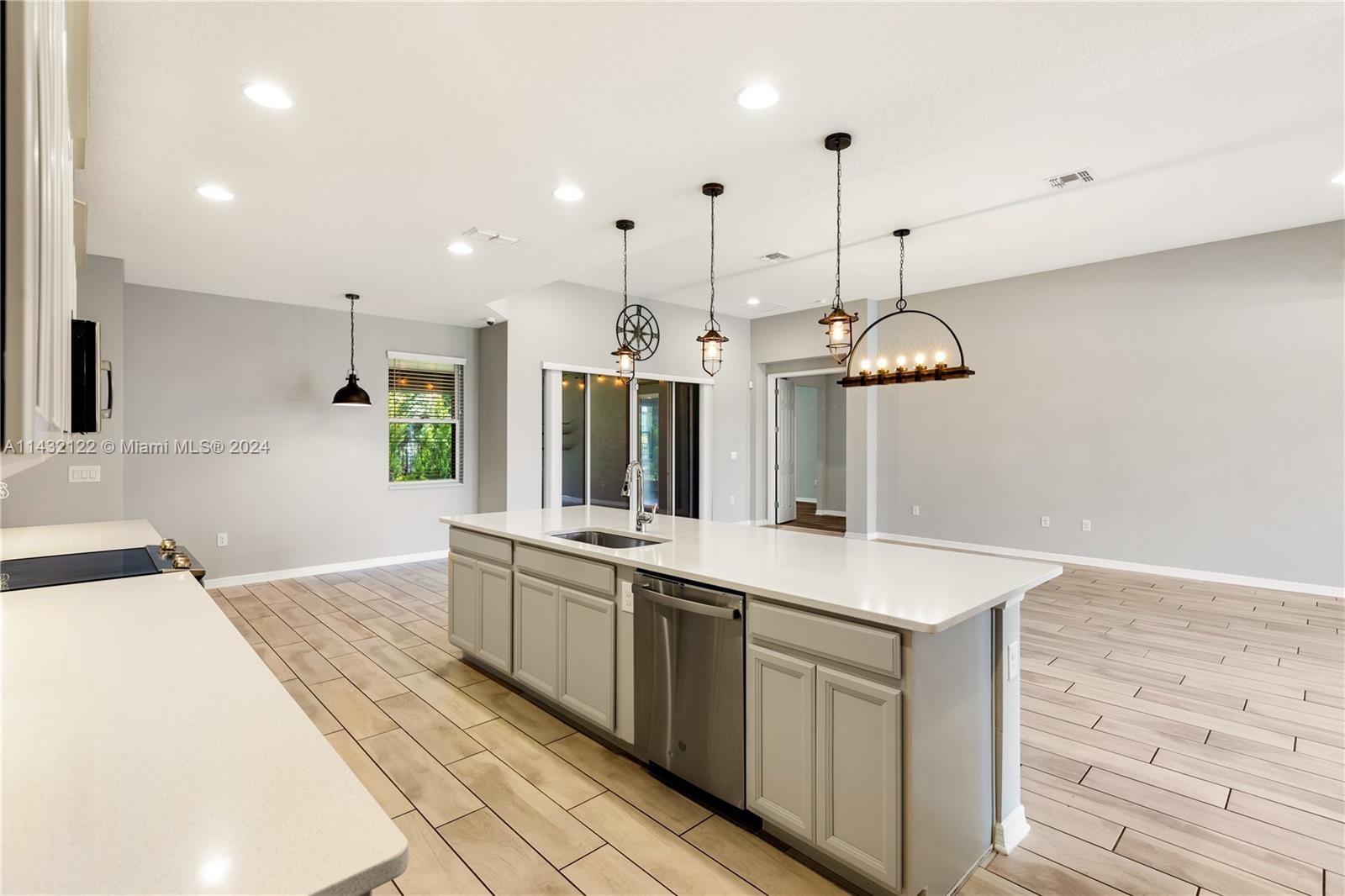 7023 MONTEREY CYPRESS TRL
